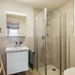 In Der Stadt Und Der Apartamento *