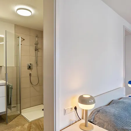 In Der Stadt Und Der Apartment *